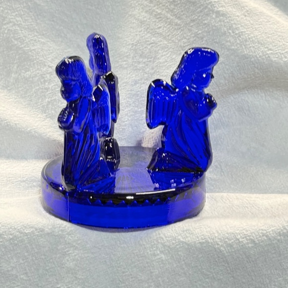 Vintage Cobalt Blue Glass Round with 3 Figural Praying Angels Candle Holder - Picture 5 of 10